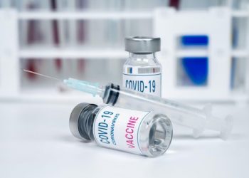 Doar o parte din populaţia Uniunii Europene poate fi vaccinată împotriva coronavirusului până în 2022