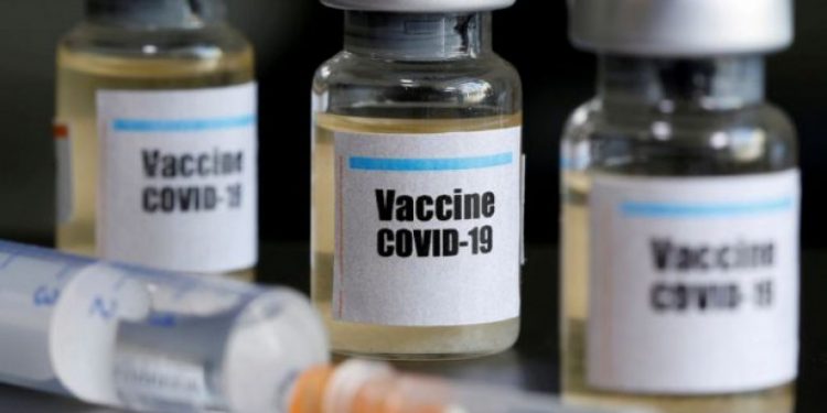 Testarea vaccinului anti-COVID dezvoltat de Johnson & Johnson, întreruptă după apariția unei boli inexplicabile la un pacient