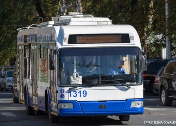 В столице временные автобус и троллейбус свяжут Телецентр и Центр