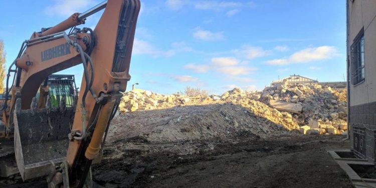 В Атаках работы по сносу обрушившегося здания завершились