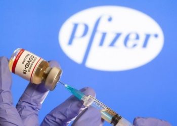 СМИ: Вакцину Pfizer начали развозить по миру