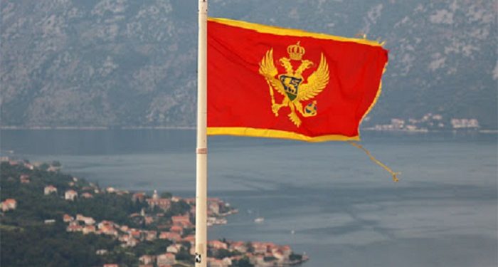 Черногория и Сербия обменялись высылками послов