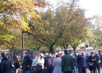 Ministerul de Externe anunță că sunt înregistrate aglomerații la mai multe secții de votare din străinătate