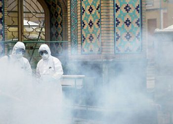 Подготовка к Новому году в условиях пандемии: некоторые европейские страны вводят послабления, а дети просят Санту избавить мир от коронавируса | VIDEO