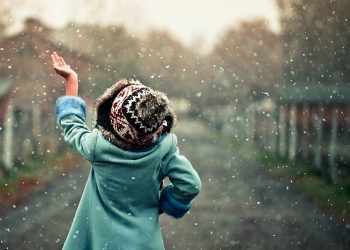 Ultima zi de toamnă a venit cu surprize. Mai multe localități din țară fost acoperite de zăpadă | VIDEO