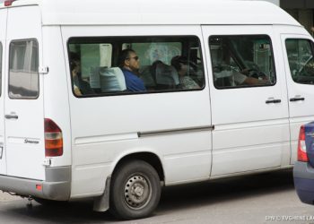 Un șofer de microbuz de rută din Chișinău, prins beat criță la volan