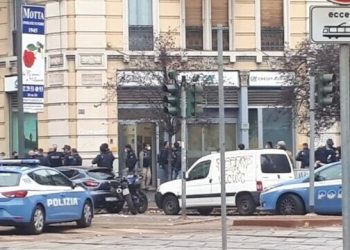 Noi detalii despre jaful de la o bancă din Milano. Hoții au evadat cu banii prin canalizare
