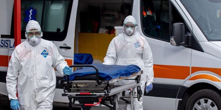 Власти сообщили о 19 случаях смерти пациентов с COVID-19