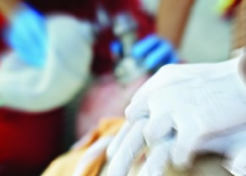 Dosar penal în cazul bărbatului care a căzut de la etajul 13 al unui bloc de locuit din Chișinău | VIDEO