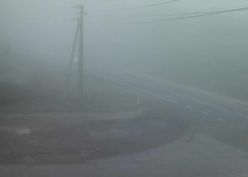 Fiți atenți la drum! Mai multe trasee din țară au fost cuprinse de ceață