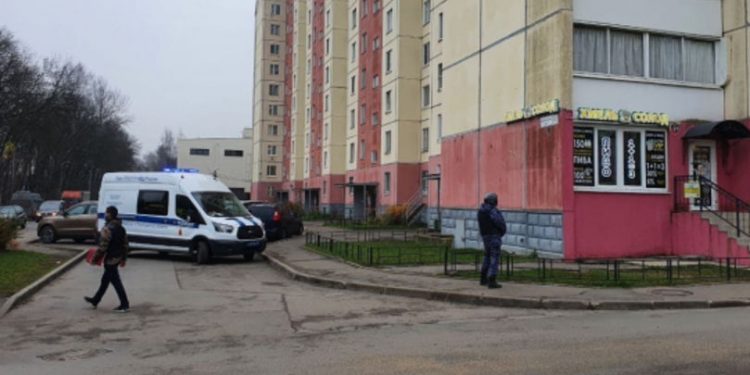 Moldoveancă, împușcată și ucisă cu toporul de soț într-un centru comercial din Rusia