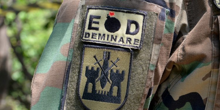 Peste 150 de obiecte explozive, descoperite în mai multe raioane din Moldova, neutralizate de geniști