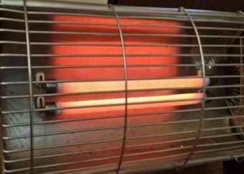 O femeie din Drochia, transportată la spital după ce a suportat arsuri din cauza unui reșou electric