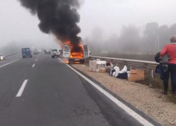 O vagonetă, mistuită de flăcări pe traseul Chișinău-Orhei | VIDEO