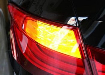 Cât ne-ar putea costa importul mașinilor de peste 10 ani