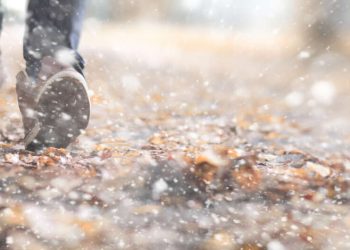 Încet, dar sigur, vine iarna. Meteorologii prognozează frig şi lapoviță pentru acest sfârșit de săptămână