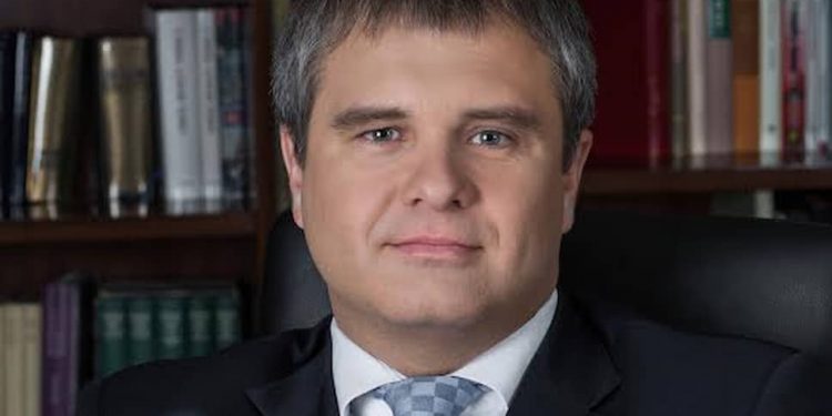 Племянник Путина решил бороться за Россию без коррупции