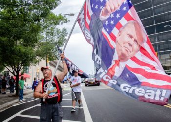 Donald Trump nu cedează fotoliul de președinte: „Am câștigat scrutinul!”. În plină pandemie, planifică o nouă serie de mitinguri | VIDEO