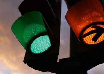 Pe strada Albișoara din Chișinău sunt instalate semafoare inteligente