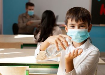 Noi date privind numărul cazurilor de COVID-19 în instituțiile de învățământ din R. Moldova