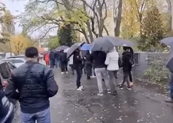 Sute de moldoveni din Kassel, Germania, n-au reușit să voteze