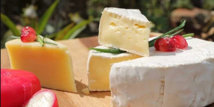 În Moldova se produce un cașcaval unic în lume. Prețul unui kg ajunge la câteva mii de lei