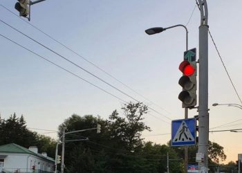 Mai multe indicatoare cu săgeată verde vor fi demontate în Chișinău