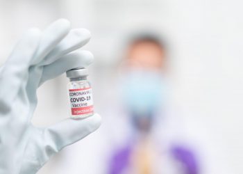 Doze de vaccin anticoronavirus, comandate de UE. Cât de posibil este să ajungă și în Republica Moldova