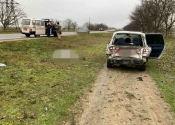 Accident cu implicarea unui autocar la Telenești: Un mort și 2 răniți