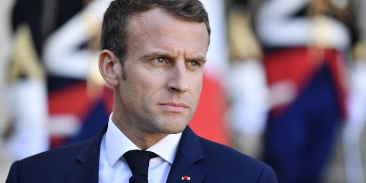 Президент Франции Эммануэль Макрон заболел коронавирусом