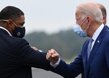 Коронавирус обнаружили у советника Байдена