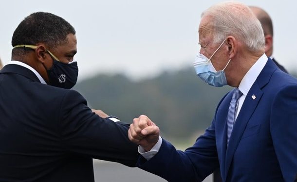 Коронавирус обнаружили у советника Байдена