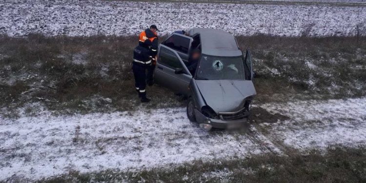 Trei persoane au ajuns la spital în urma unui grav accident la Șoldănești