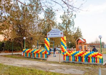 Teren de joacă modern, amenajat în satul Bucuria cu suportul deputatului Platformei parlamentare „Pentru Moldova” Elena Bacalu