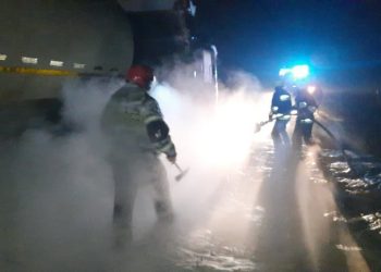 O autocisternă cu 26 tone de motorină a luat foc în apropiere de Vulcănești