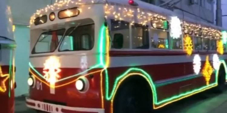 În noaptea de Revelion, pe străzile capitalei vor defila troleibuze de epocă