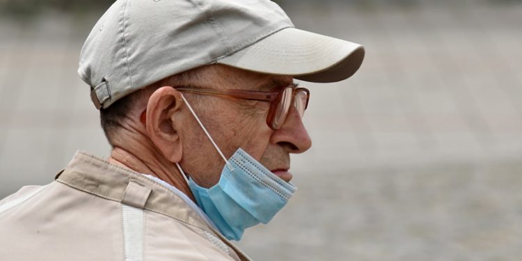 В Украине за неправильное ношение масок будут штрафовать