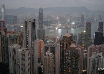 В Гонконге открыли подводный туннель за $6 млрд