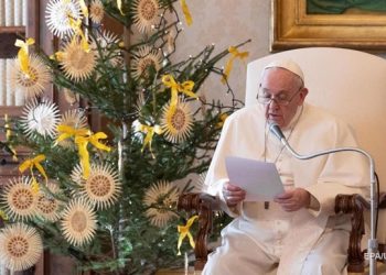 Папа Франциск впервые пропустит новогоднюю мессу