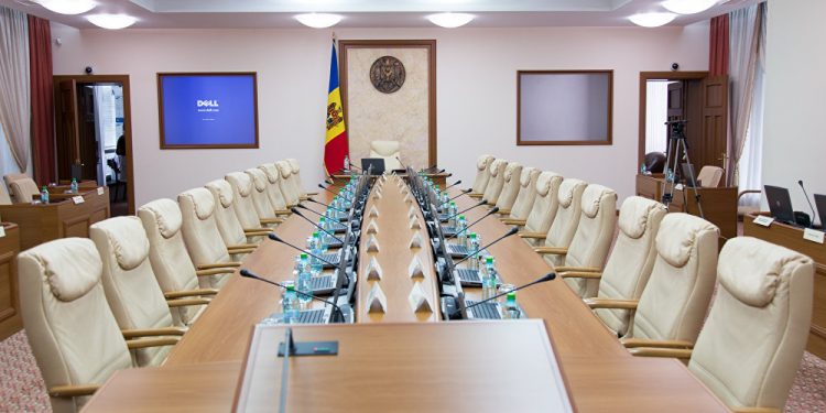 „Responsabil, experimentat și un bun patriot”. „Pentru Moldova” are un candidat pentru funcția de prim-ministru și este convinsă că va aduna voturile necesare | VIDEO