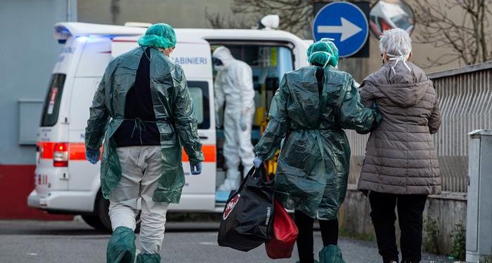 Новый штамм COVID распространяется по Европе