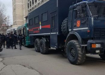 Mobilizare în jurul Parlamentului: Se anunță noi proteste astăzi