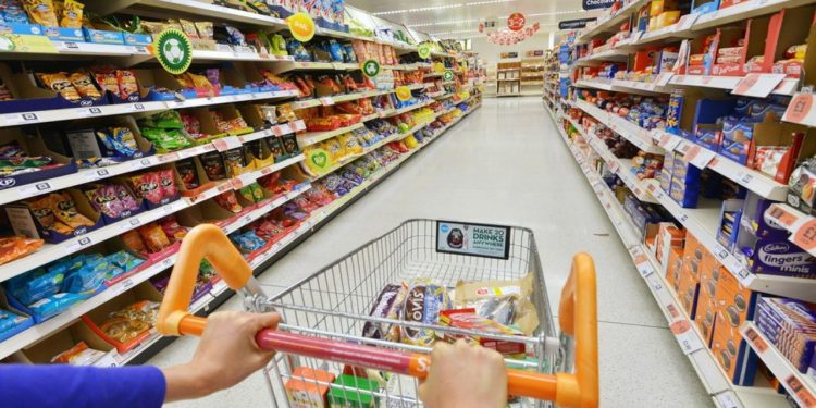 Decis prin lege! 50% din produsele de pe rafturile magazinelor din Moldova vor fi de producție autohtonă