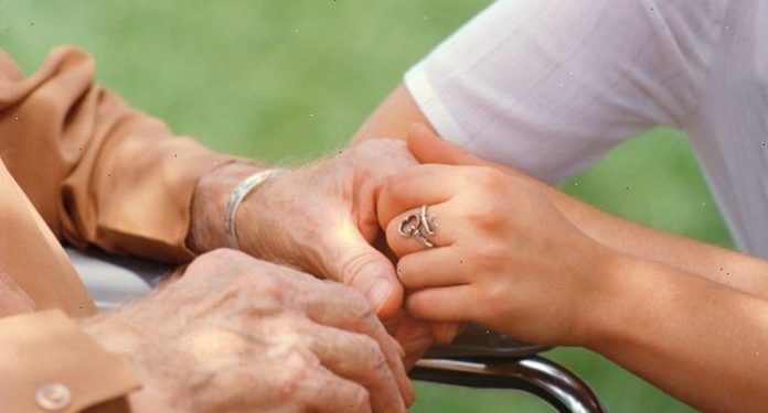 Badantă moldoveancă, acuzată că ar fi omorât bătrâna pe care o îngrijea
