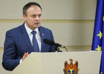 După ce a participat la protestul la care s-au cerut anticipate, Andrian Candu s-a răzgândit: „Cine va accede? PAS, Șor și Usatîi?”