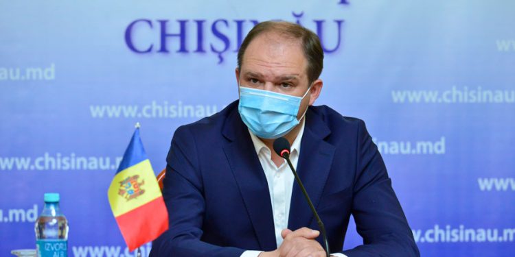 „Я тысячу раз всех предупреждал”. Ион Чебан потребовал отставки директора муниципального предприятия „Лумтех” | VIDEO