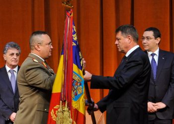 Cine este noul prim-ministru interimar al României, numit de Klaus Iohannis