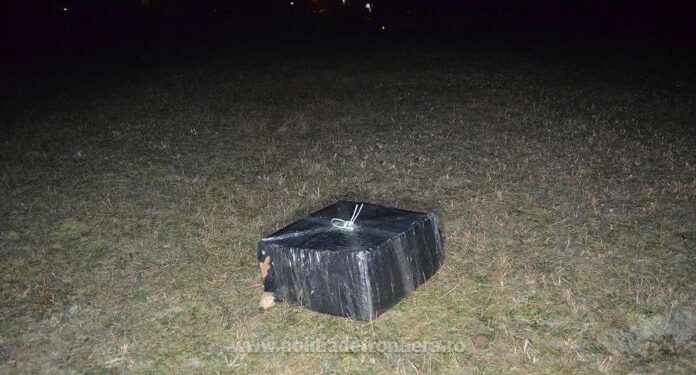 Țigări de contrabandă transportate cu drona din Ucraina în județul Suceava