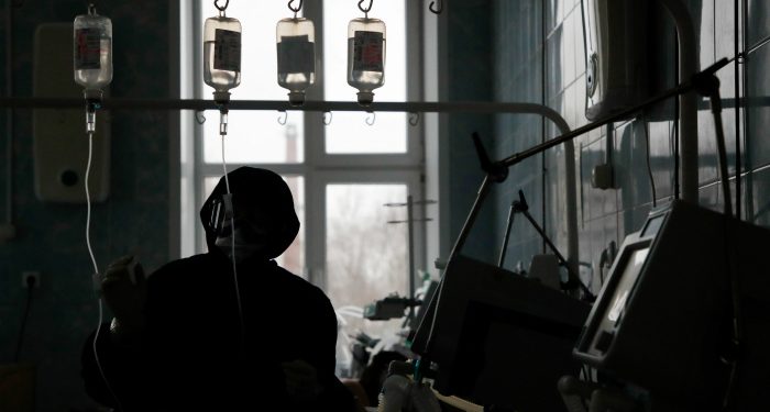 Представители системы здравоохранения бьют тревогу: Столичные больницы забиты до отказа заболевшими COVID-19 | VIDEO