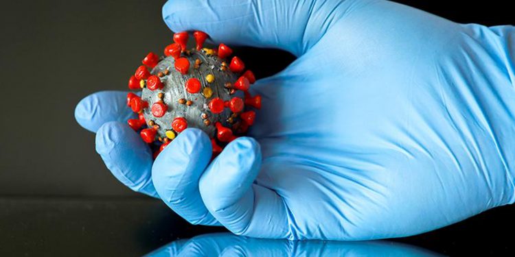 Названы самые опасные распространители коронавируса